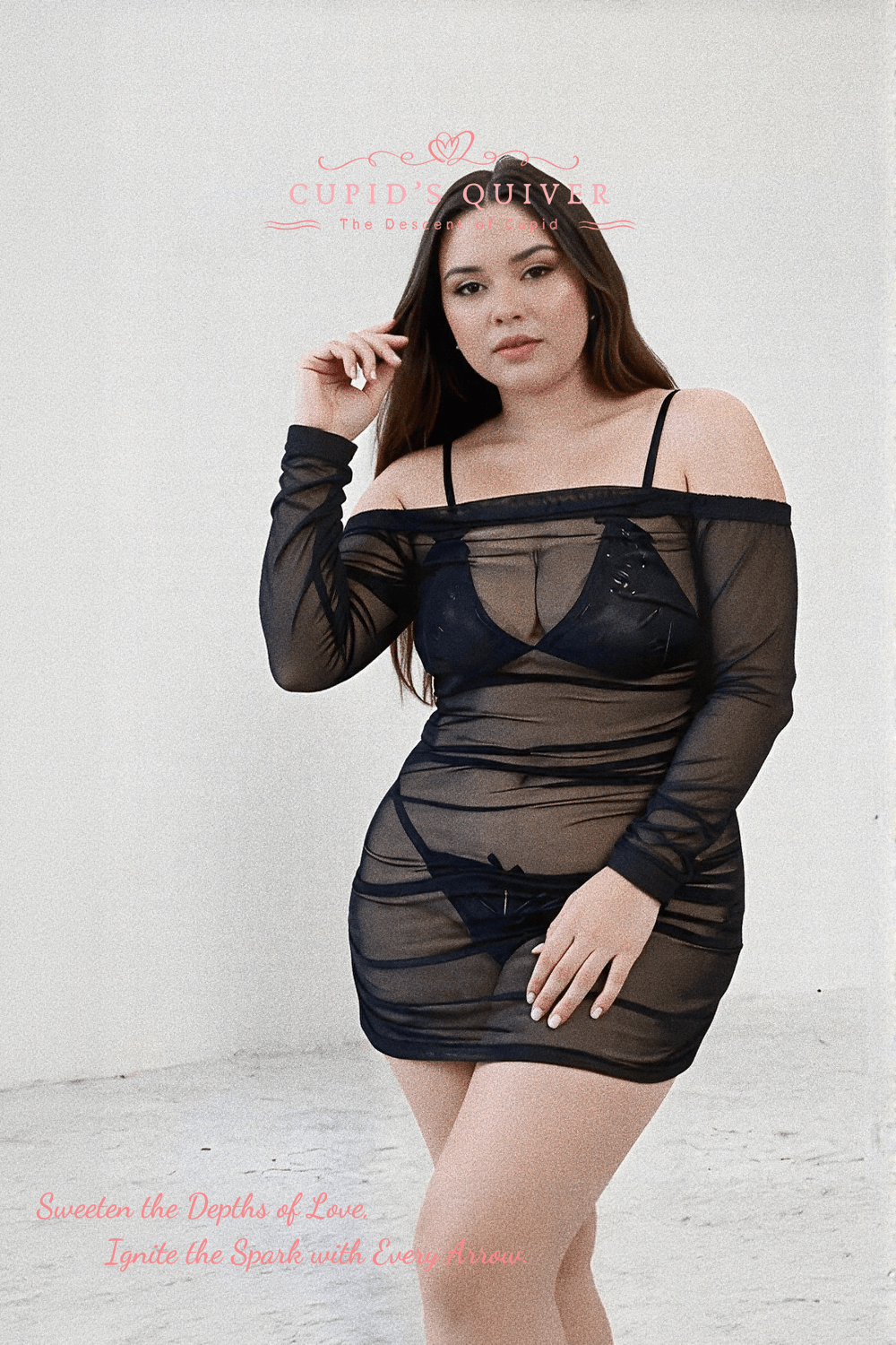 Deseo Secreto – Conjunto de Lencería Negra con Túnica Transparente - Cupid‘s Quiver